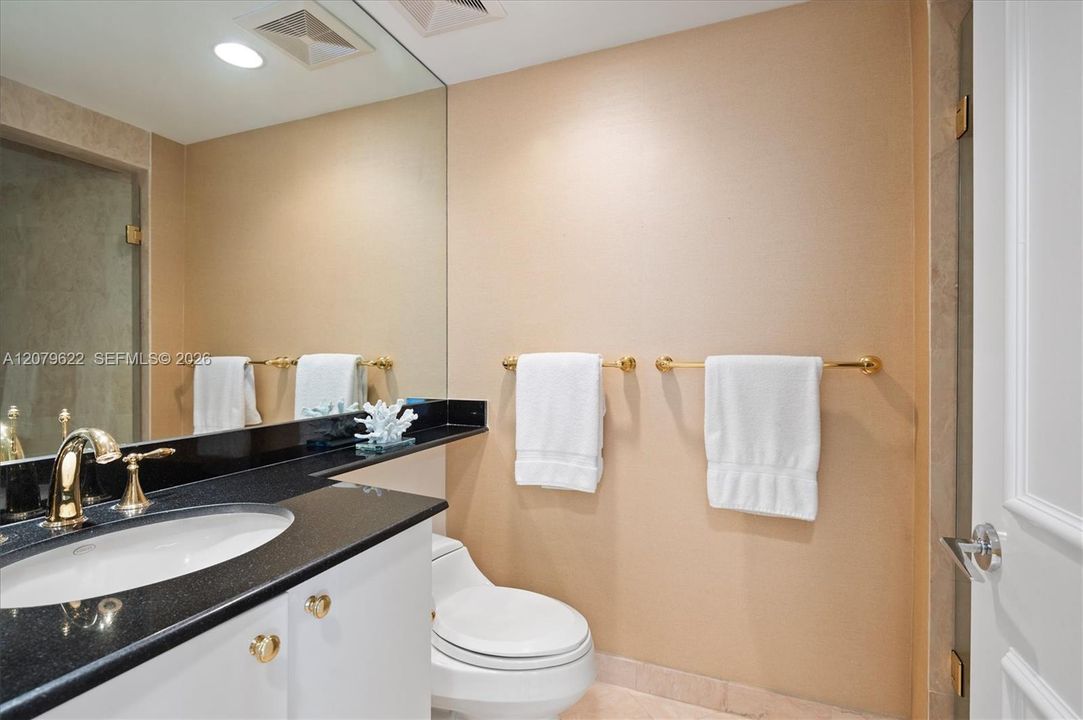 For Rent: $20,000 (3 beds, 3 baths, 2510 Square Feet)
