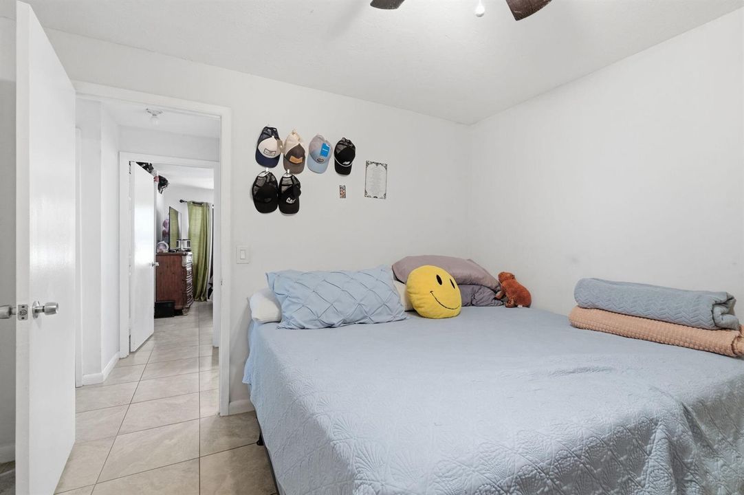 23-web-or-mls-4737_Boatman_St_008