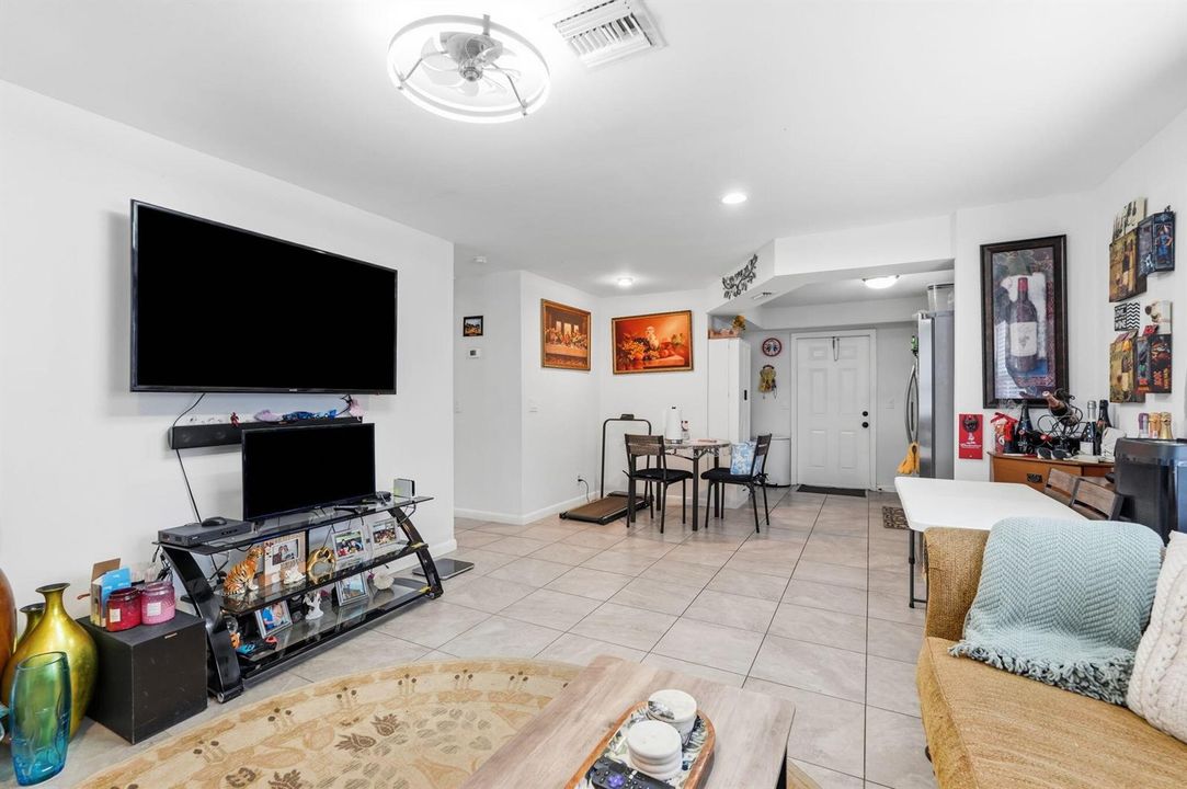 31-web-or-mls-4737_Boatman_St_016