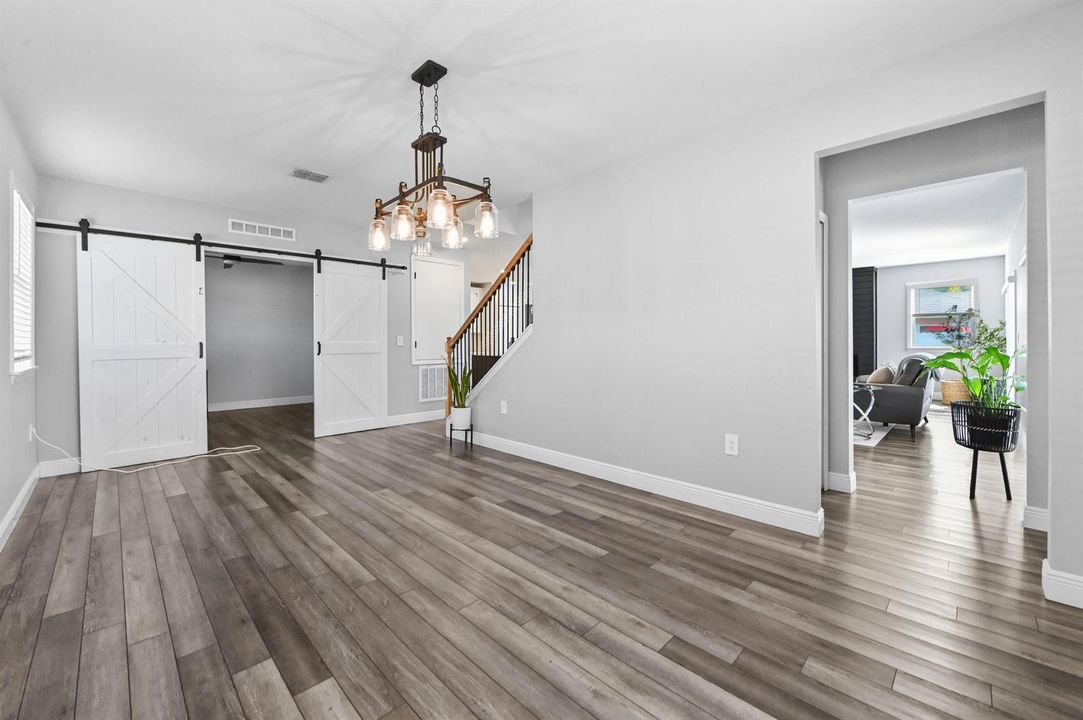 19 dining room 02