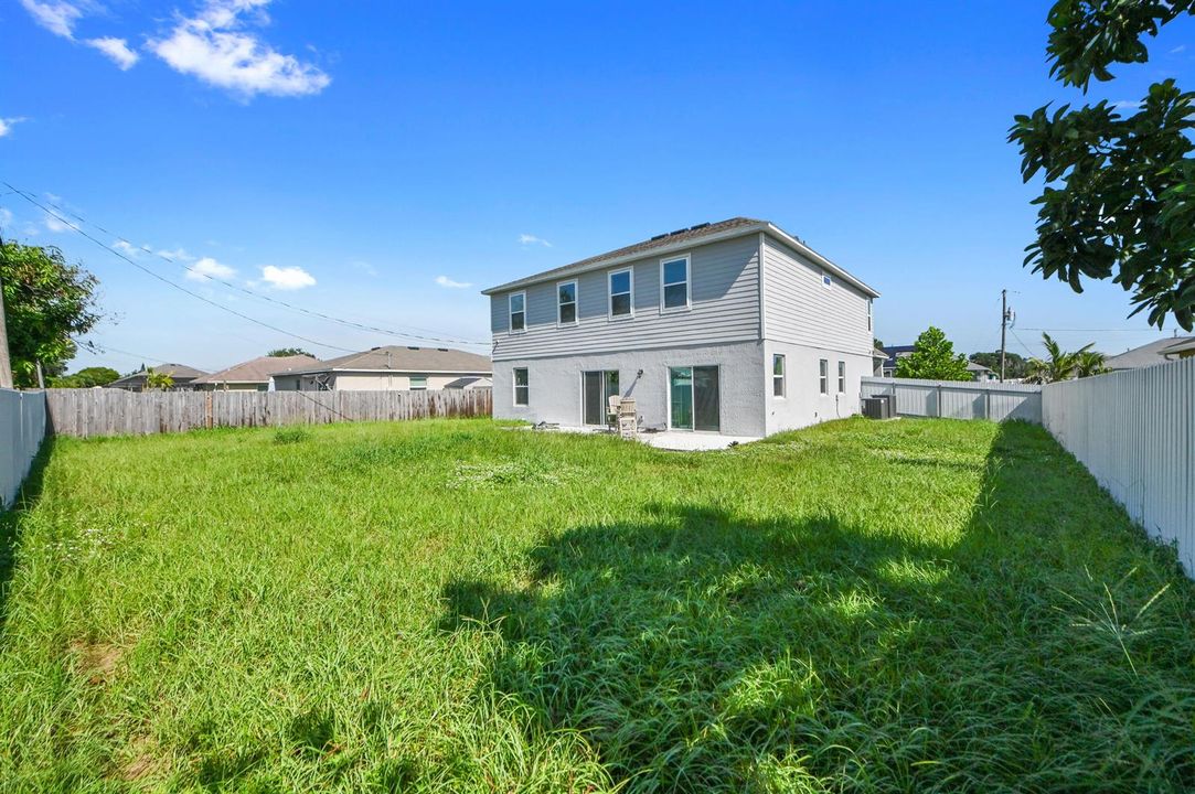 38 backyard 012