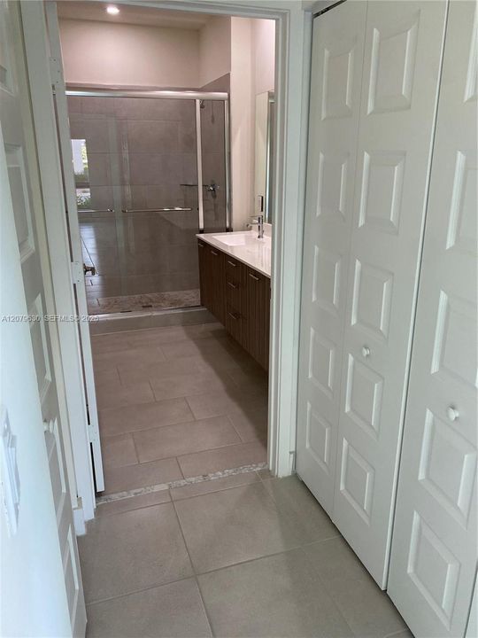 For Sale: $539,900 (3 beds, 2 baths, 1124 Square Feet)