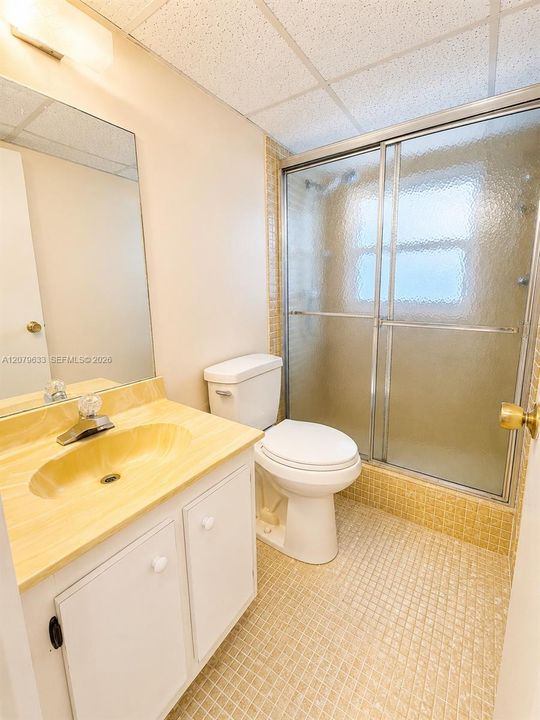 En Venta: $100,000 (2 camas, 2 baños, 930 Pies cuadrados)