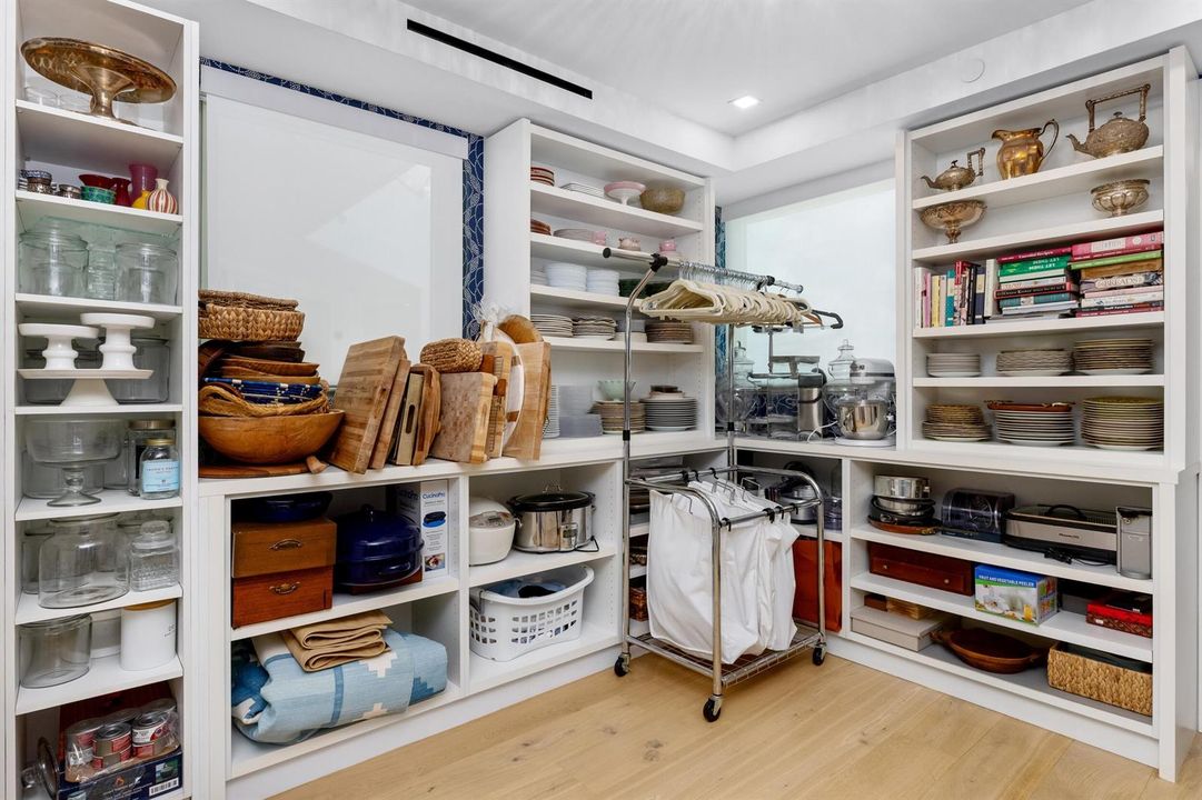 Pantry/4th Bedroom