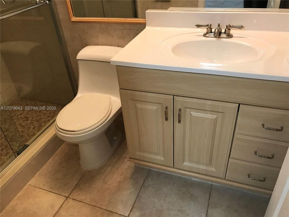 For Rent: $3,300 (3 beds, 3 baths, 1908 Square Feet)