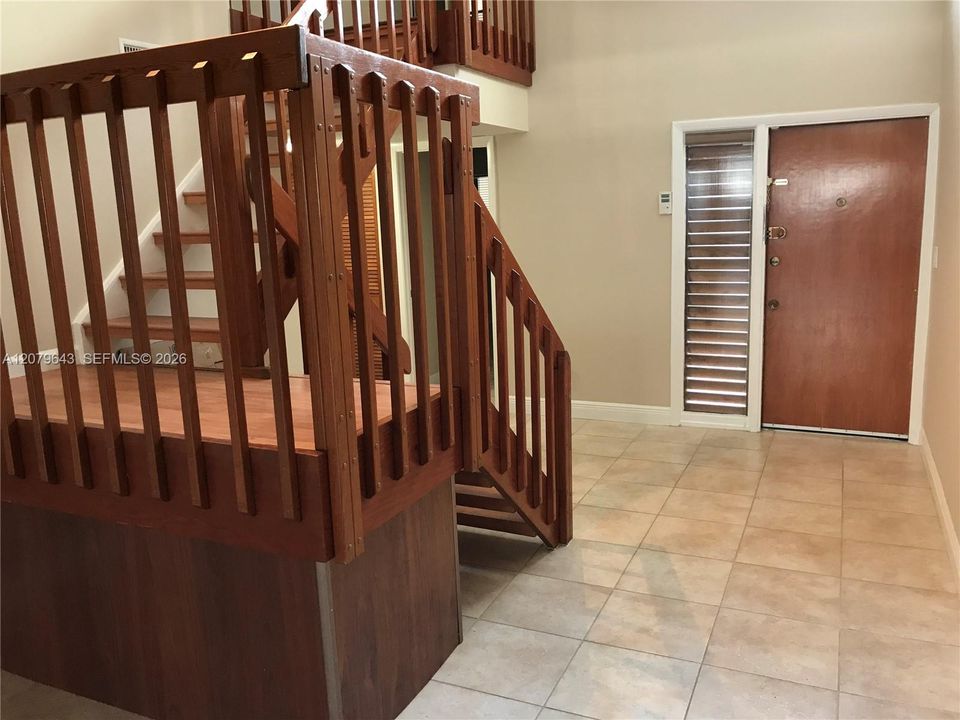 For Rent: $3,300 (3 beds, 3 baths, 1908 Square Feet)