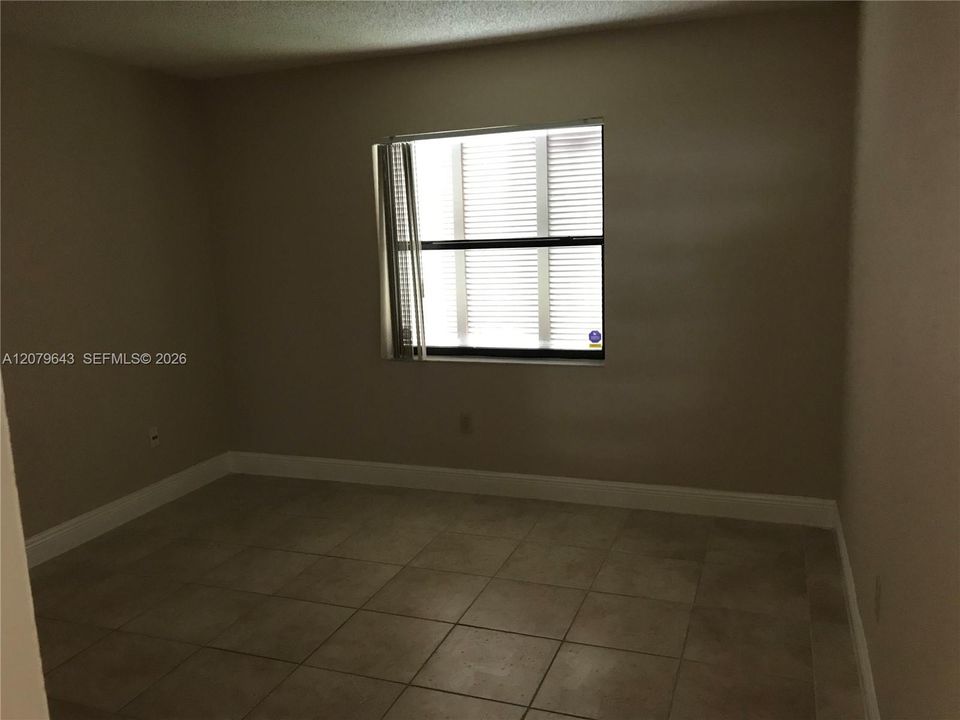 For Rent: $3,300 (3 beds, 3 baths, 1908 Square Feet)