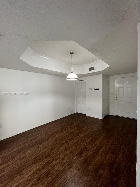 En Venta: $325,000 (2 camas, 2 baños, 1130 Pies cuadrados)
