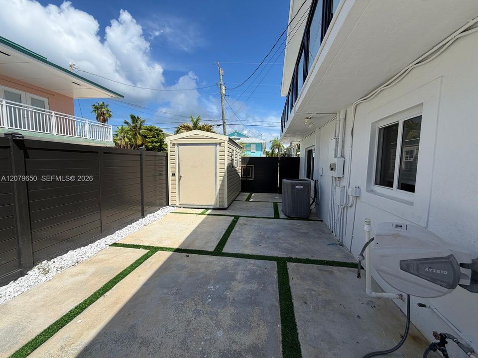 For Sale: $1,450,000 (4 beds, 4 baths, 2226 Square Feet)
