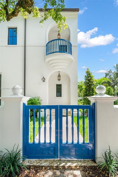 For Sale: $4,800,000 (3 beds, 3 baths, 0 Square Feet)