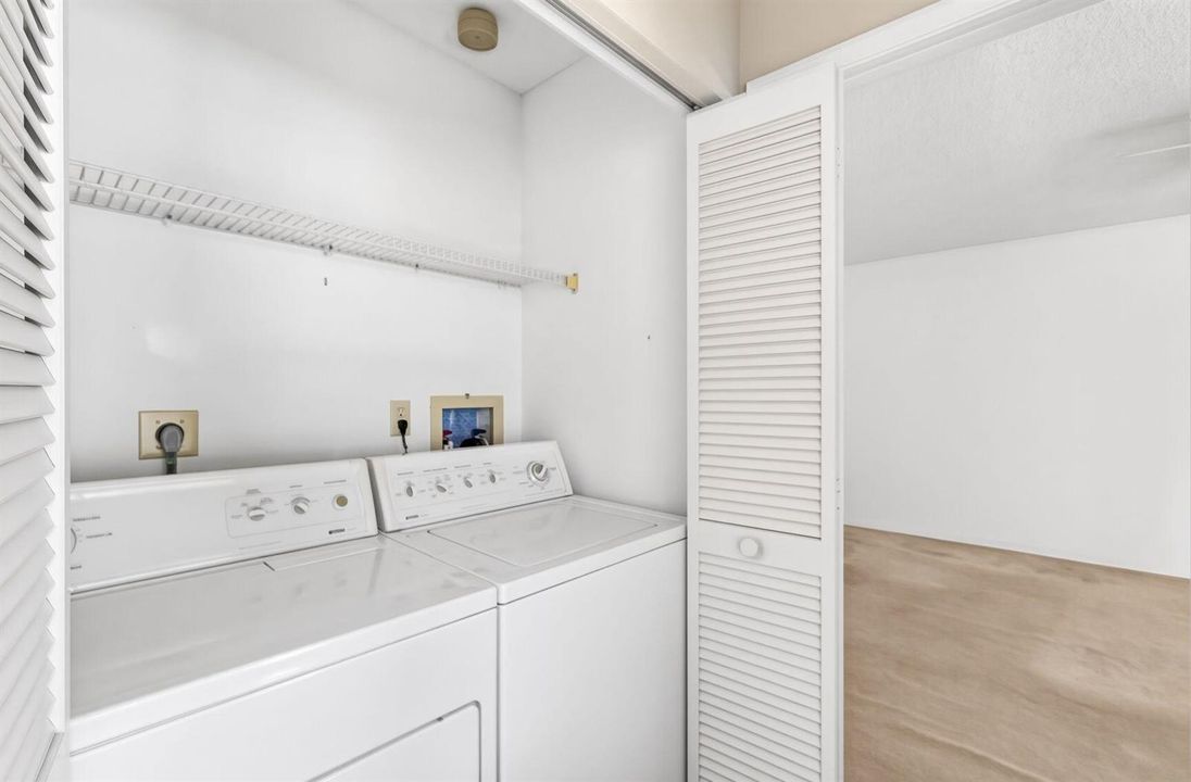 Full sized washer/dryer
