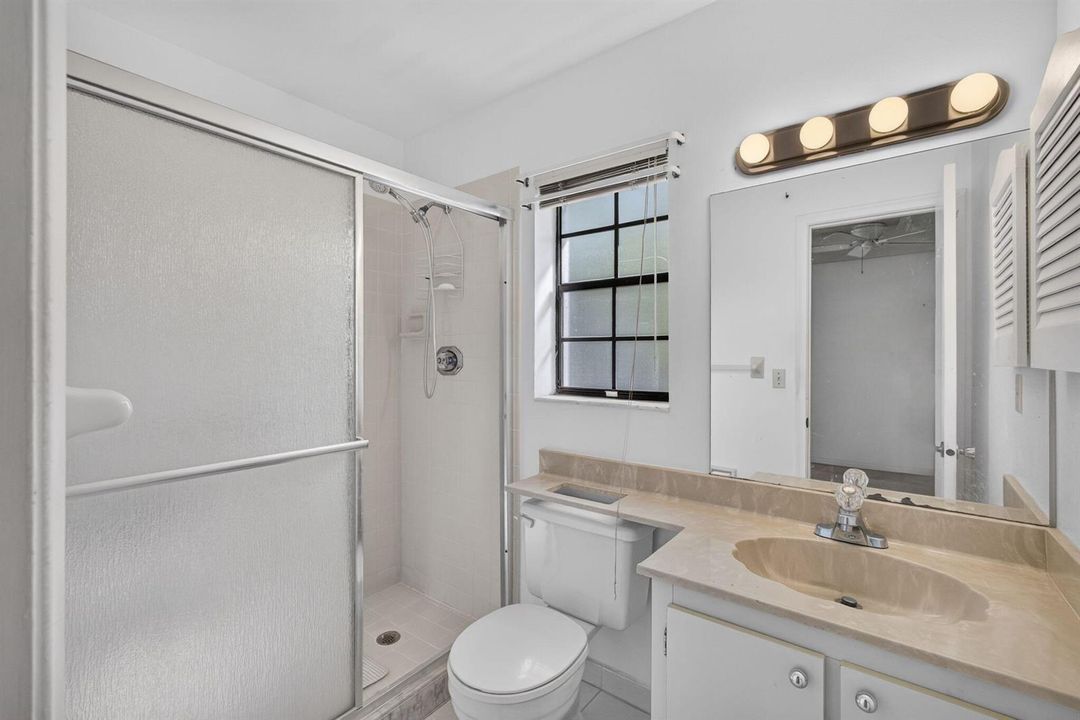 2nd bathroom