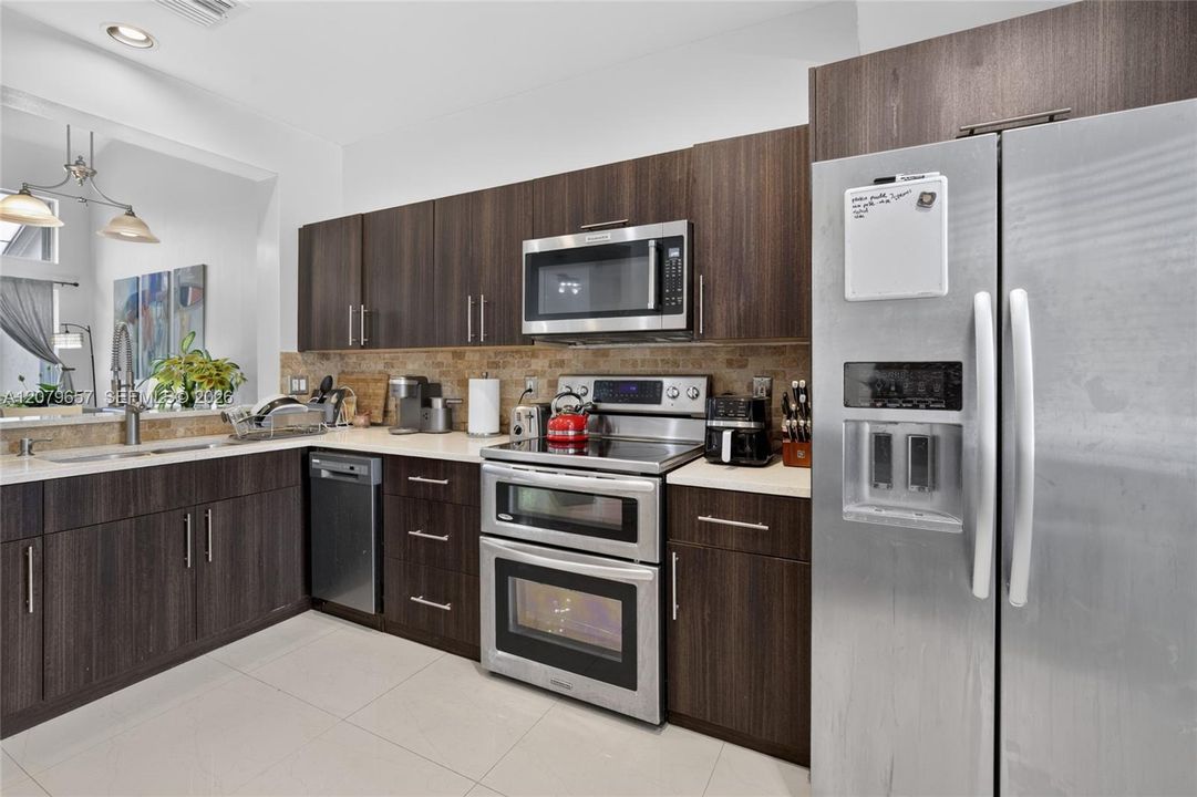 На продажу: $499,000 (3 спален, 2 ванн, 1593 Квадратных фут)