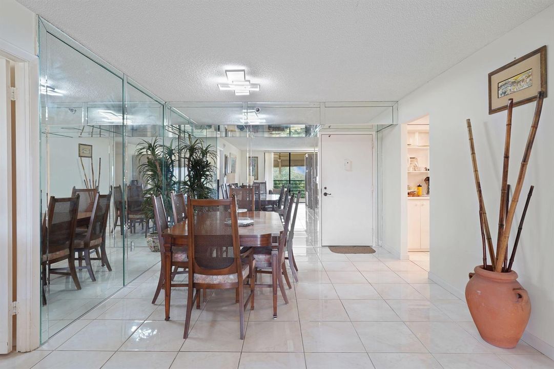 Living/Dinning Area