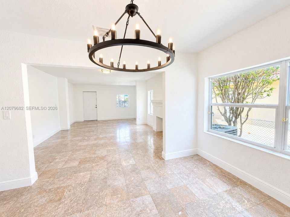 For Rent: $2,950 (2 beds, 2 baths, 1824 Square Feet)