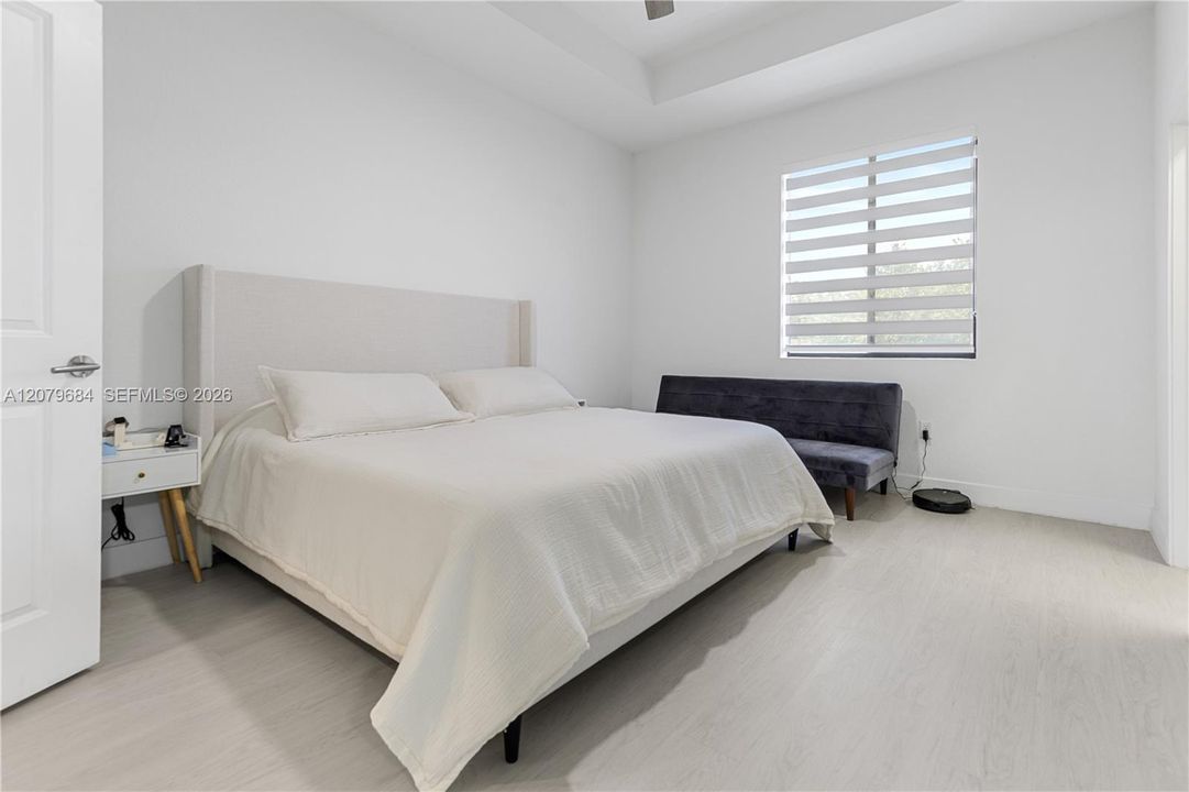 В аренду: $3,200 (4 спален, 2 ванн, 1530 Квадратных фут)