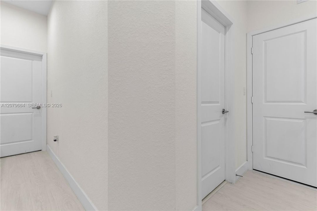 В аренду: $3,200 (4 спален, 2 ванн, 1530 Квадратных фут)