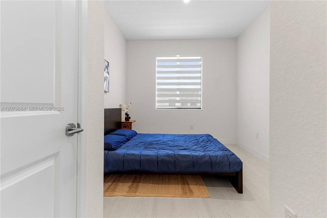 В аренду: $3,200 (4 спален, 2 ванн, 1530 Квадратных фут)