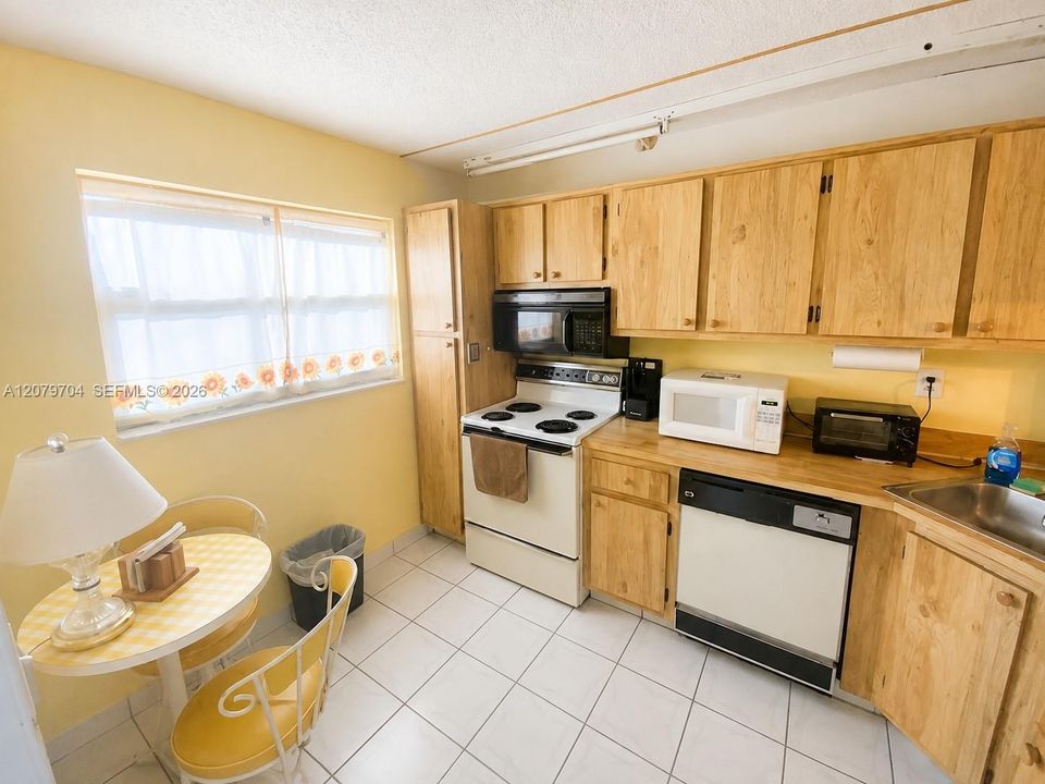 En Venta: $160,000 (1 camas, 2 baños, 900 Pies cuadrados)