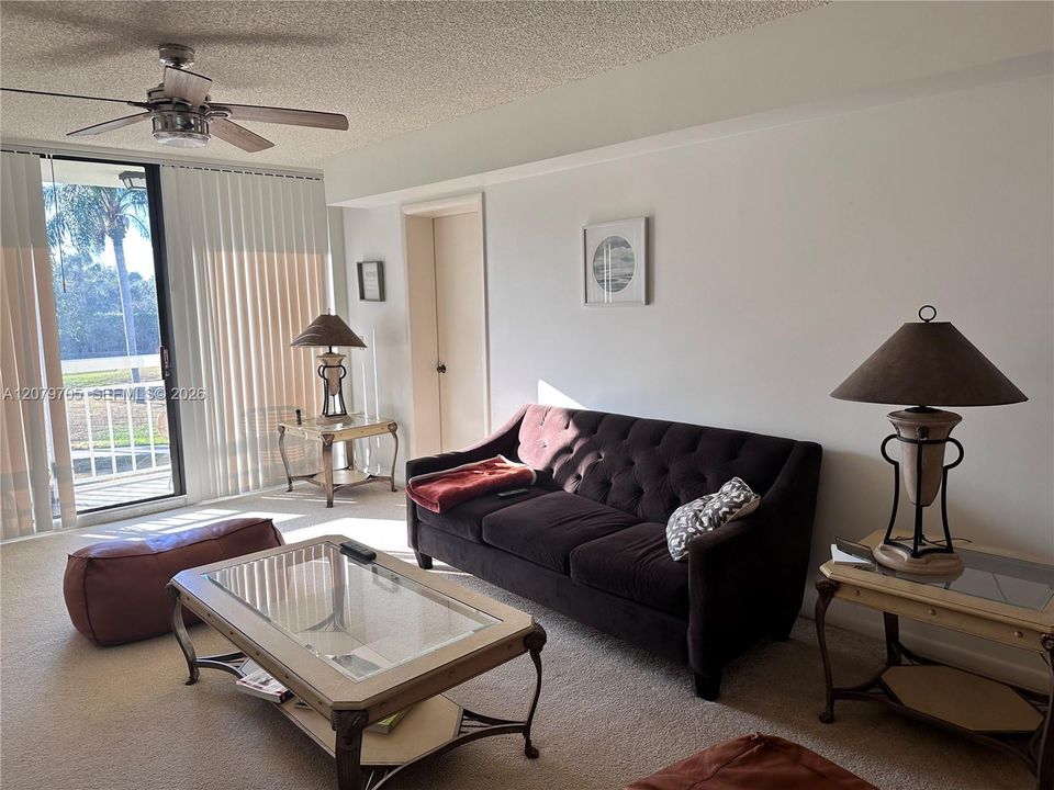 For Sale: $179,000 (2 beds, 2 baths, 1385 Square Feet)