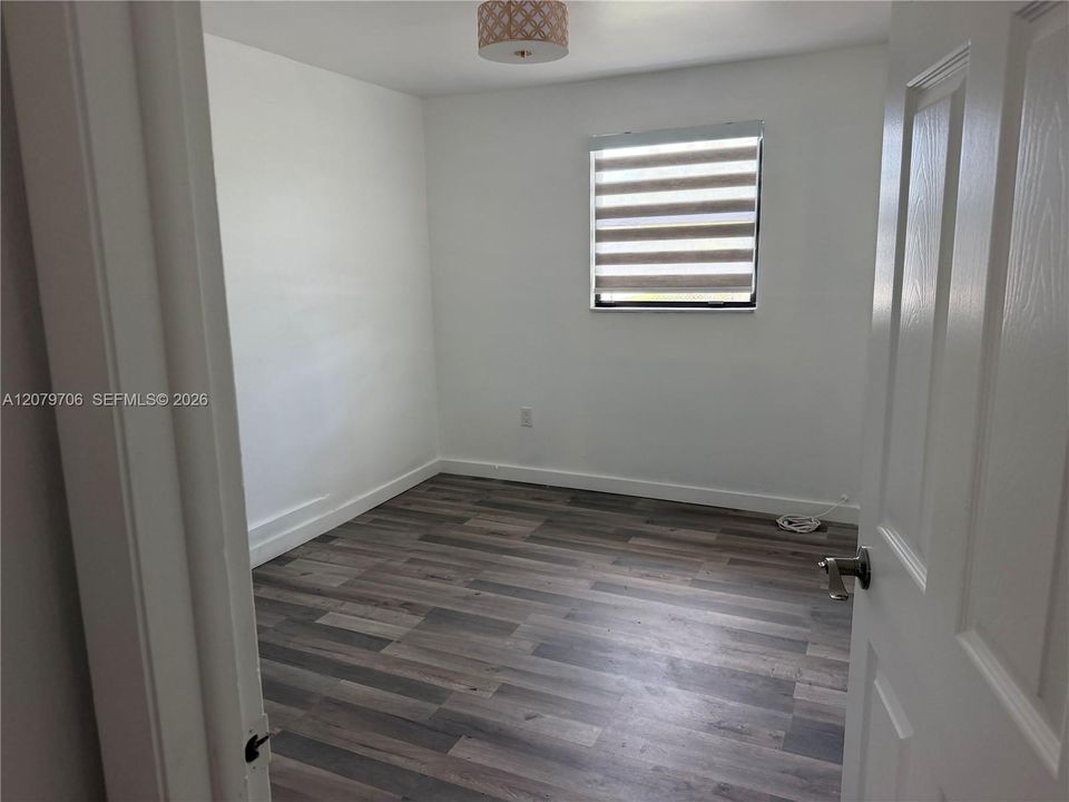 В аренду: $1,500 (1 спален, 1 ванн, 750 Квадратных фут)