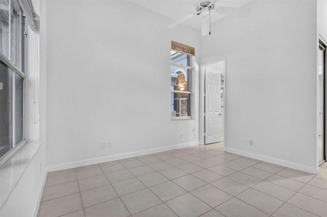 front bedroom 2