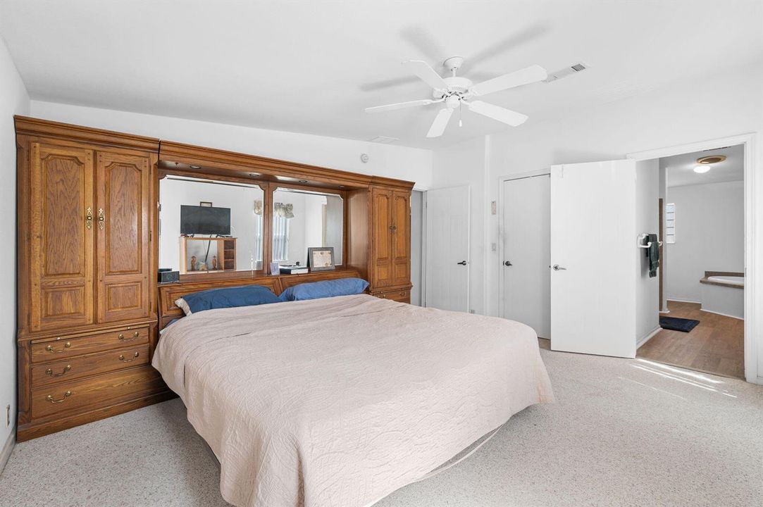 6-web-or-mls-8185 14th Hole Dr - 6
