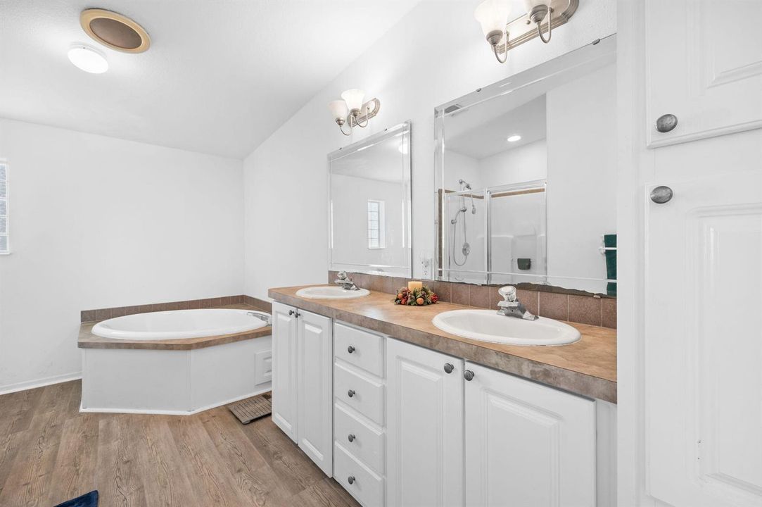 7-web-or-mls-8185 14th Hole Dr - 7