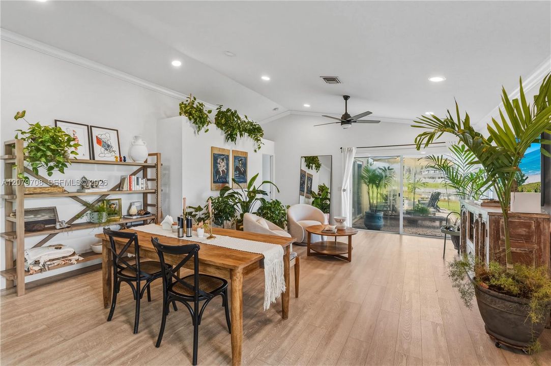 For Rent: $4,200 (3 beds, 2 baths, 1420 Square Feet)
