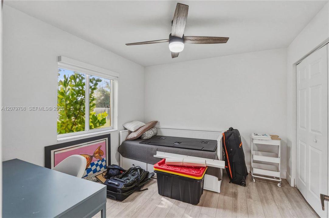 For Rent: $4,200 (3 beds, 2 baths, 1420 Square Feet)