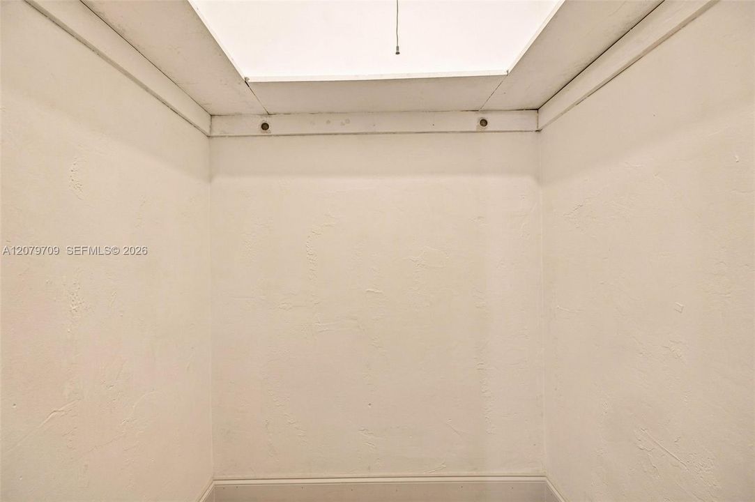 En Venta: $425,000 (3 camas, 2 baños, 1170 Pies cuadrados)