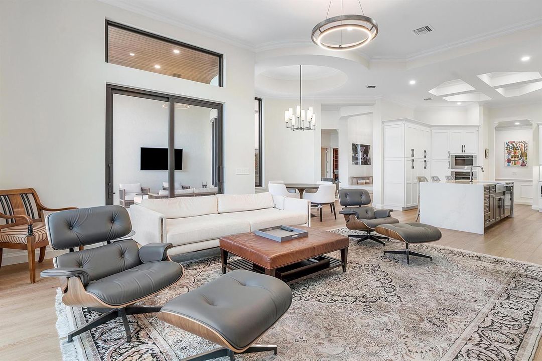 2212_Acorn_Palm_Road_22