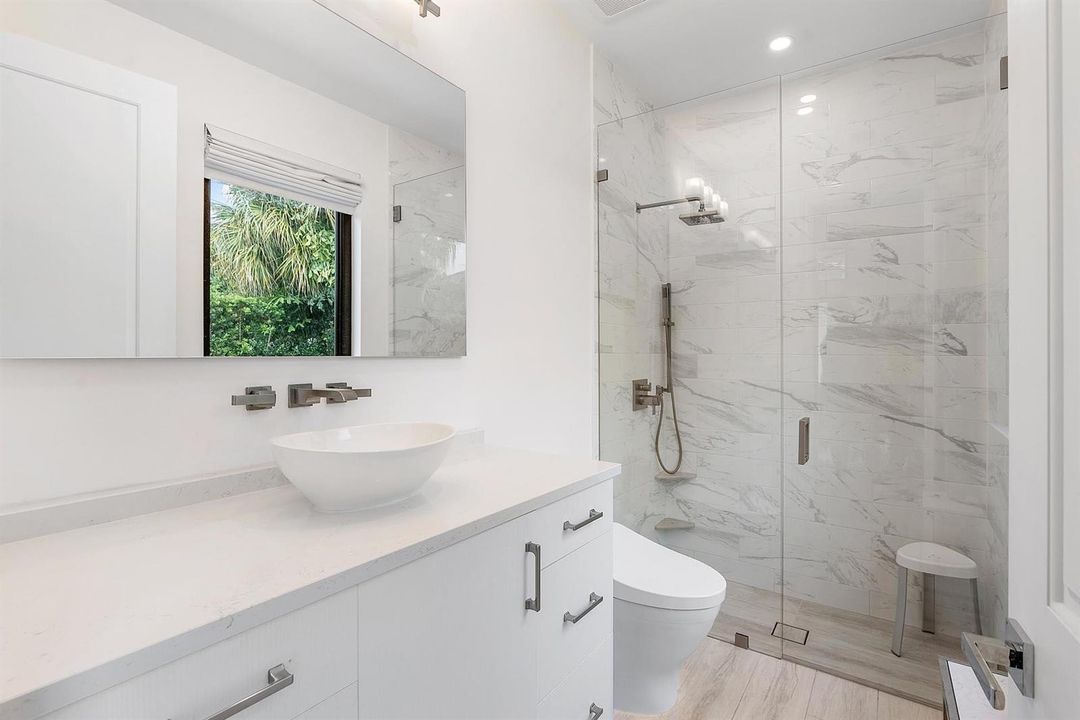 2212_Acorn_Palm_Road_35