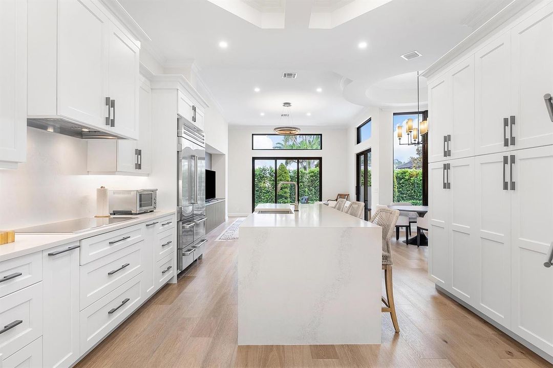 2212_Acorn_Palm_Road_18