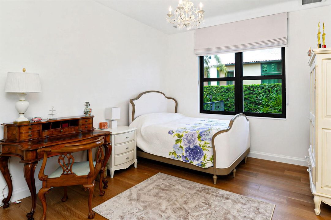 2212_Acorn_Palm_Road_41