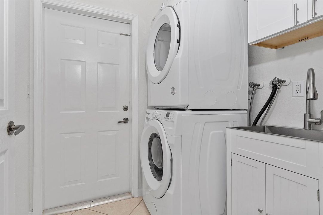 2742 Kinsington - 169