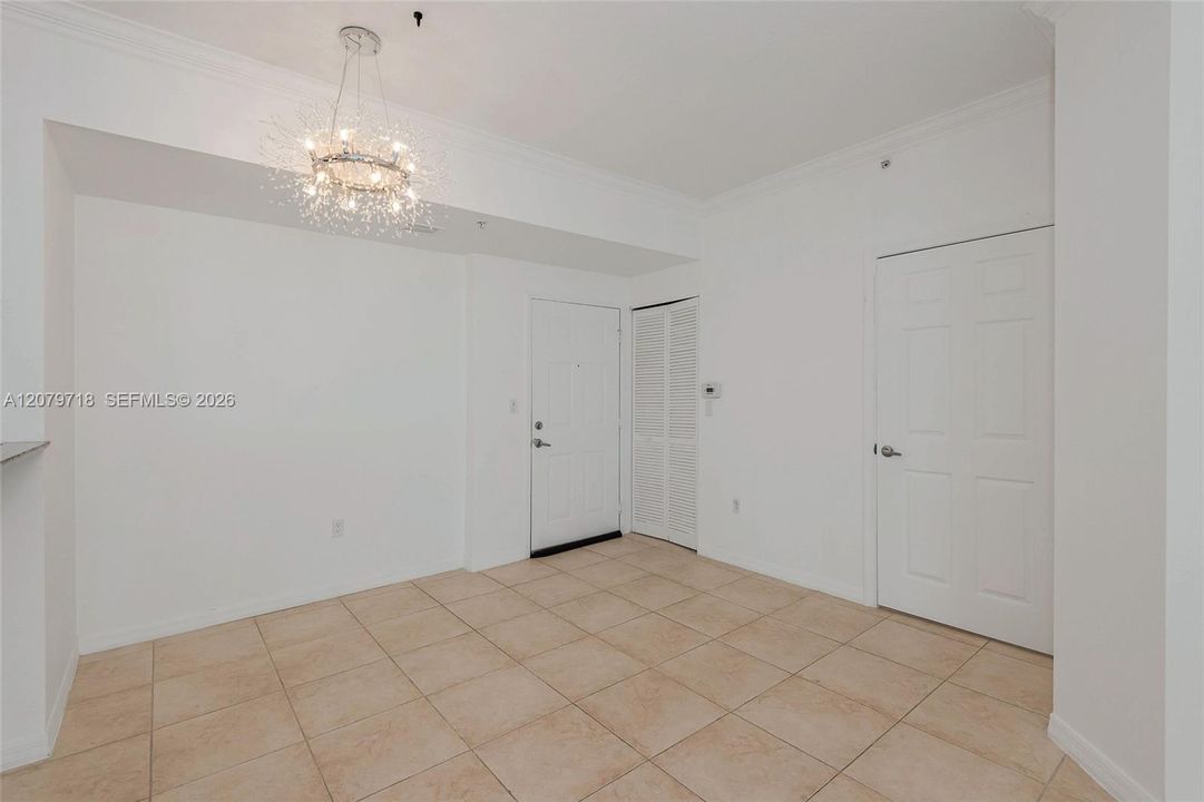 В аренду: $4,500 (2 спален, 2 ванн, 1200 Квадратных фут)