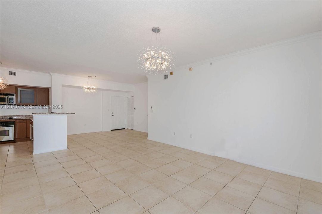 В аренду: $4,500 (2 спален, 2 ванн, 1200 Квадратных фут)
