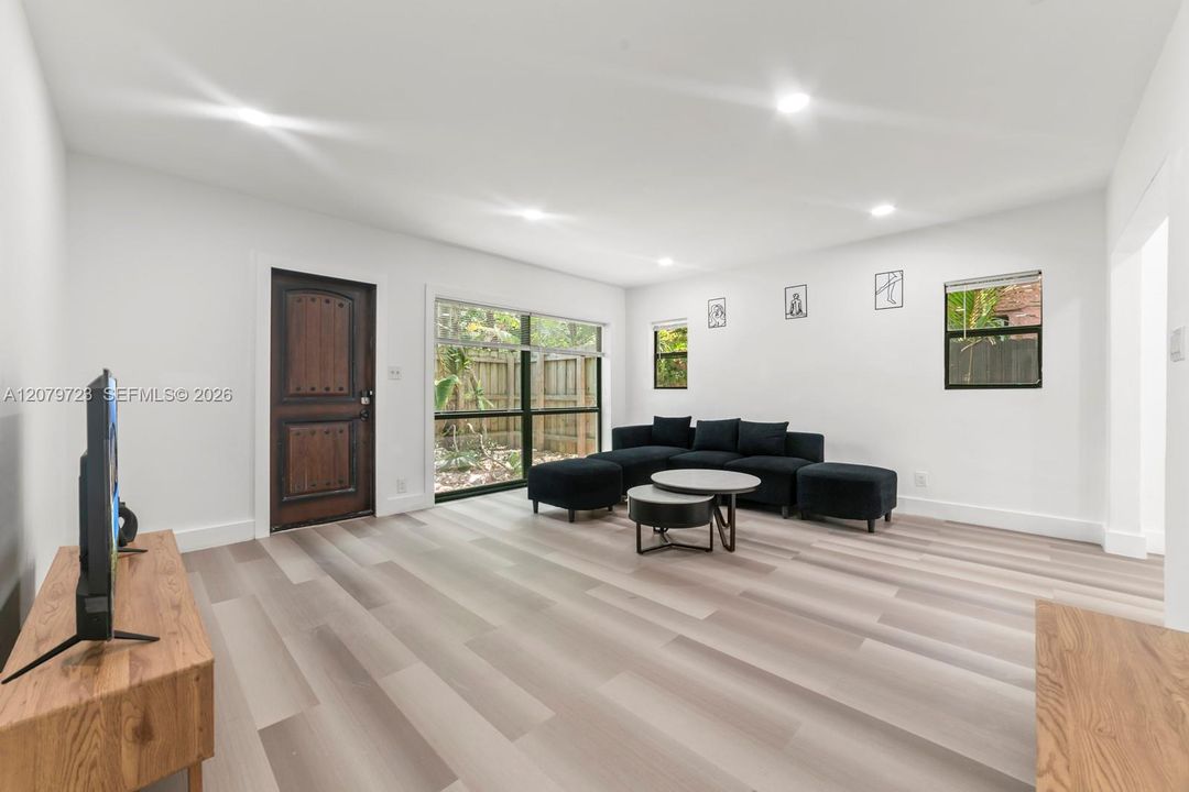 En Venta: $950,000 (0 camas, 0 baños, 2886 Pies cuadrados)