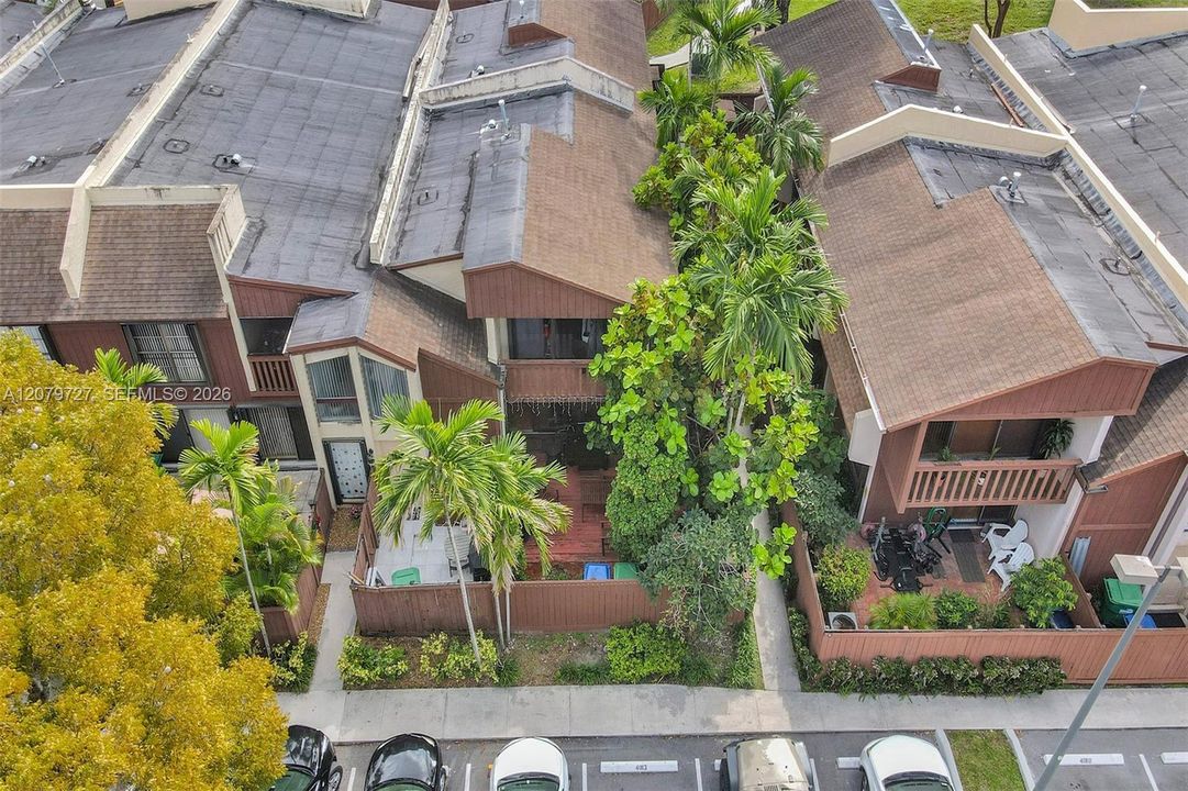 For Rent: $2,850 (3 beds, 2 baths, 1330 Square Feet)