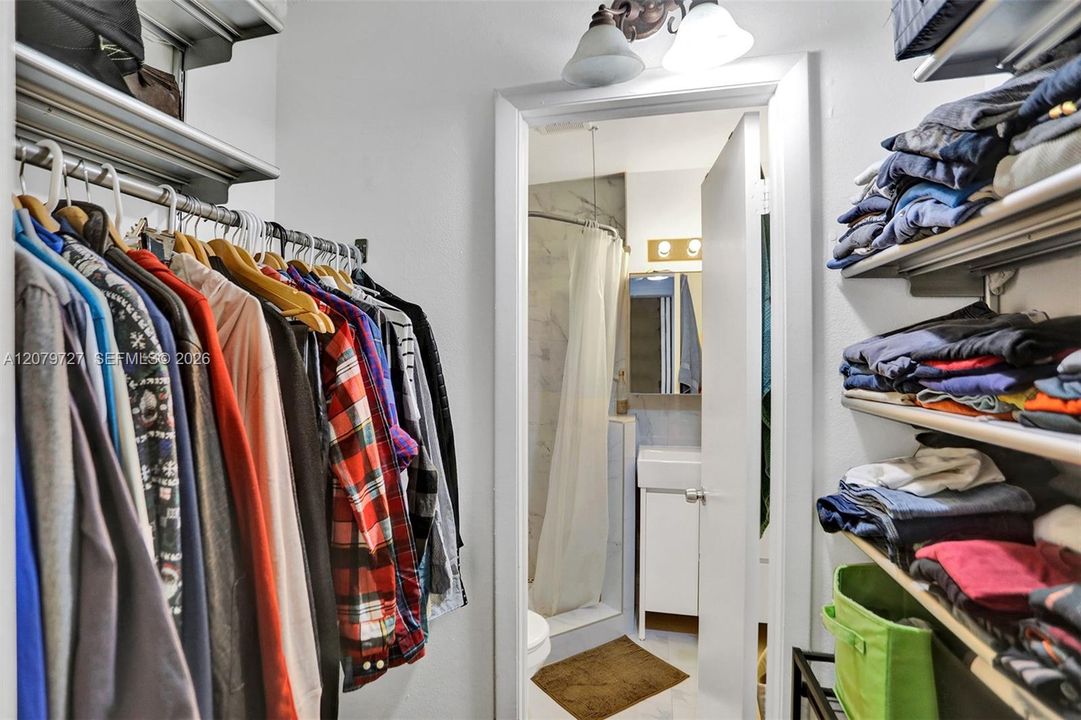 For Rent: $2,850 (3 beds, 2 baths, 1330 Square Feet)