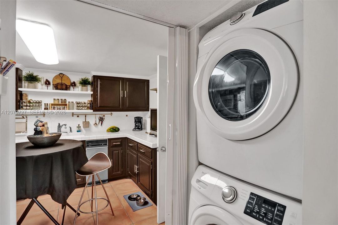 For Rent: $2,850 (3 beds, 2 baths, 1330 Square Feet)