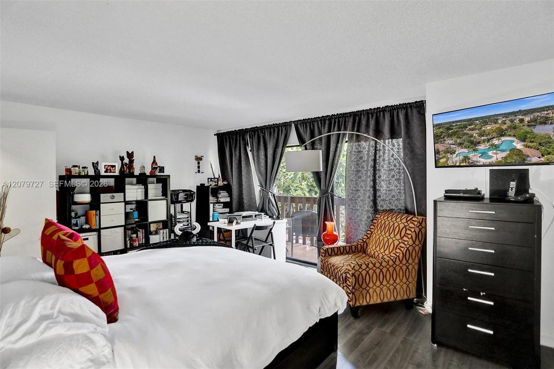 For Rent: $2,850 (3 beds, 2 baths, 1330 Square Feet)