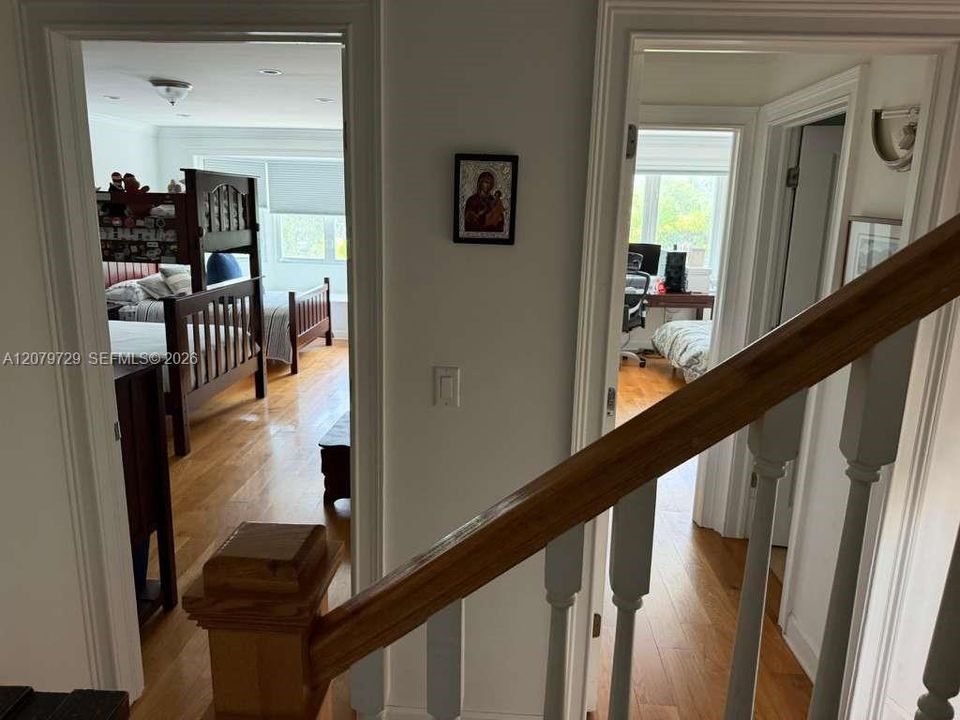 For Rent: $20,000 (3 beds, 3 baths, 2200 Square Feet)