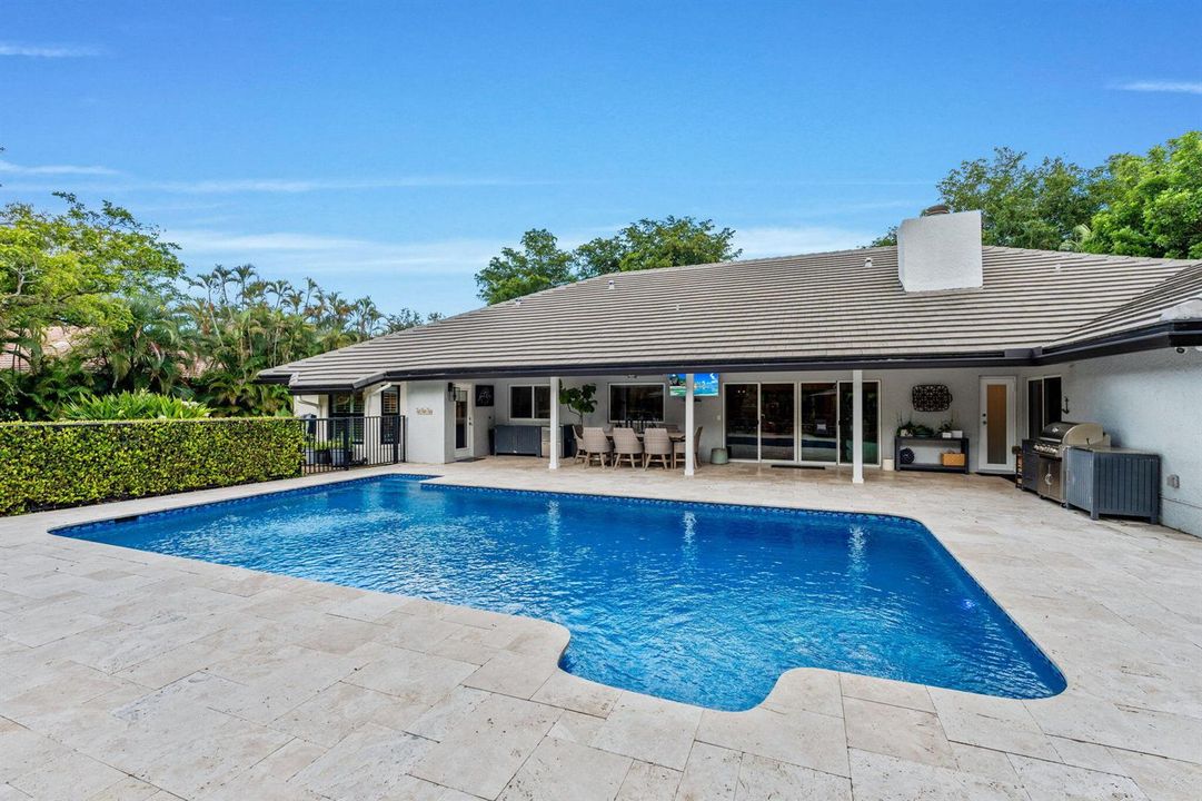 62-web-or-mls-A7406475
