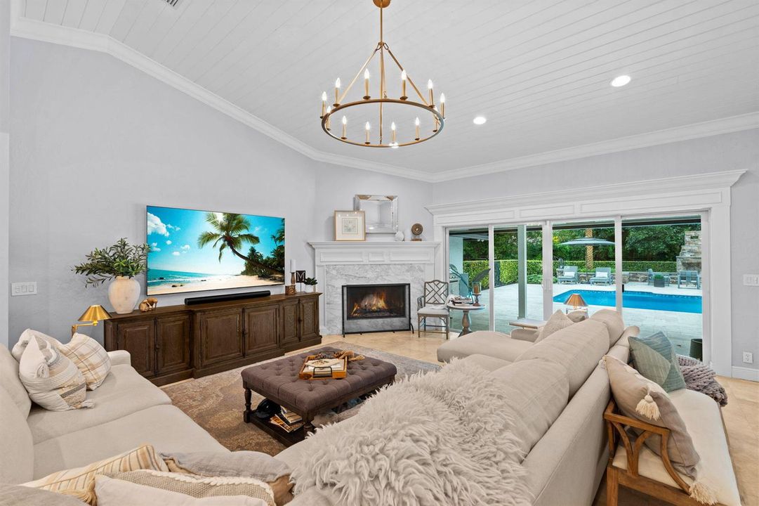 22-web-or-mls-A7406642