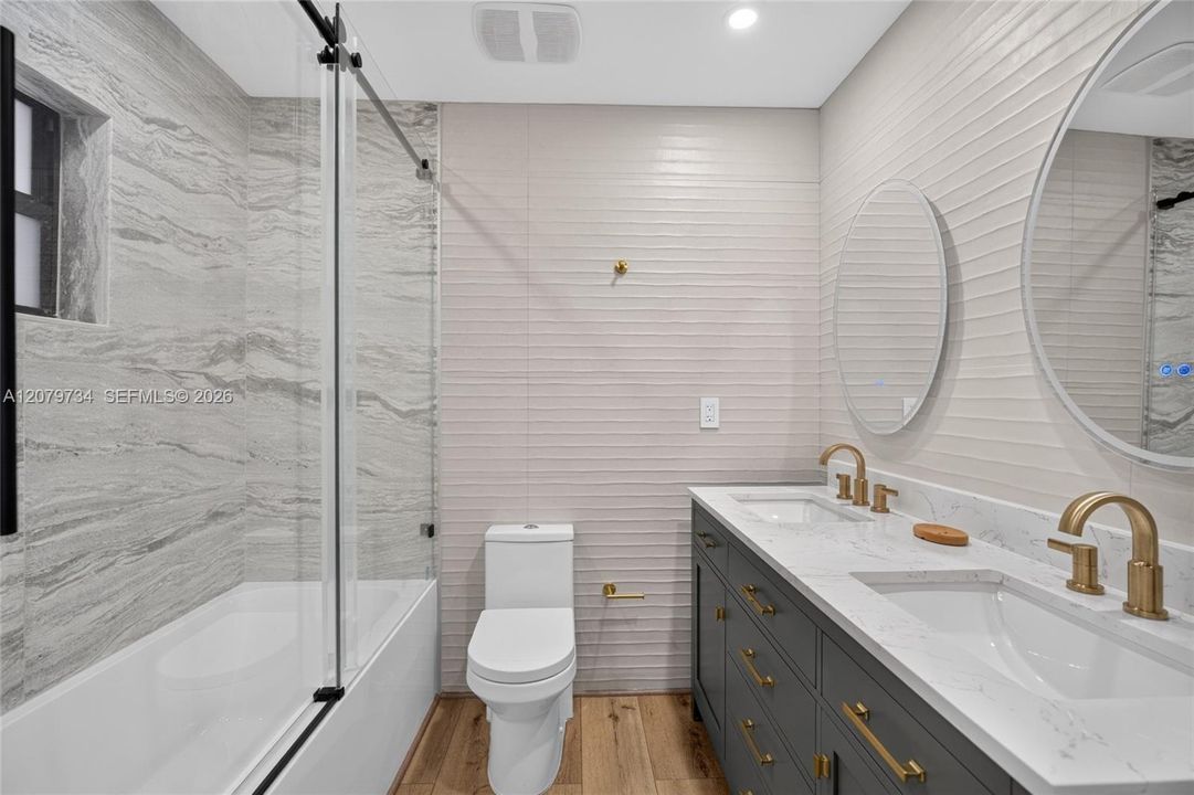 Primary bath