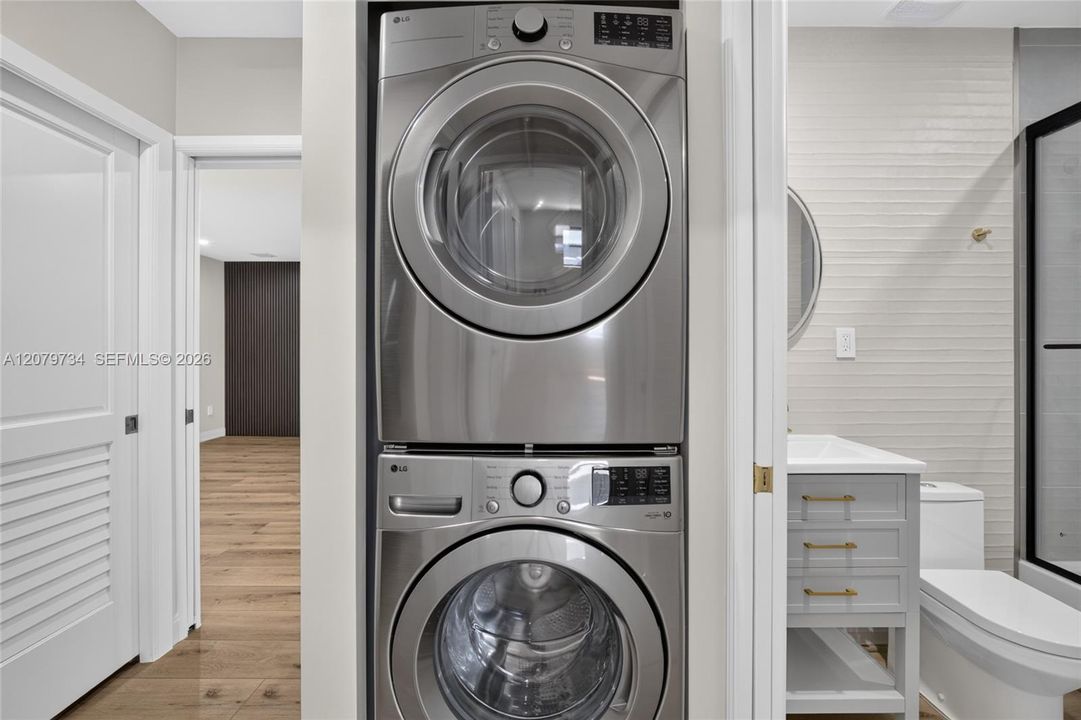 В аренду: $3,400 (3 спален, 2 ванн, 1320 Квадратных фут)