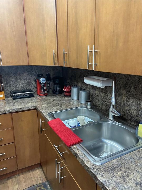 En Venta: $237,900 (2 camas, 2 baños, 802 Pies cuadrados)