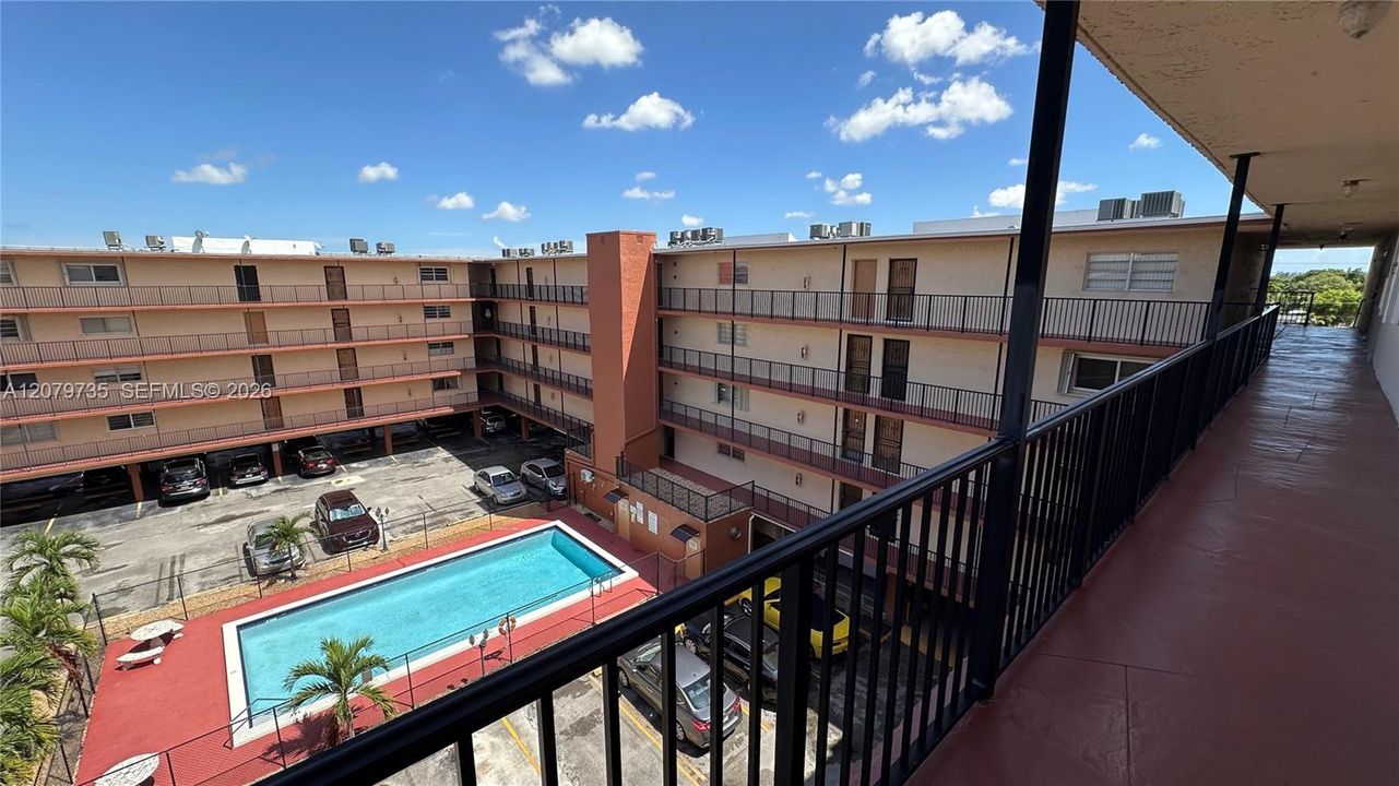 En Venta: $237,900 (2 camas, 2 baños, 802 Pies cuadrados)